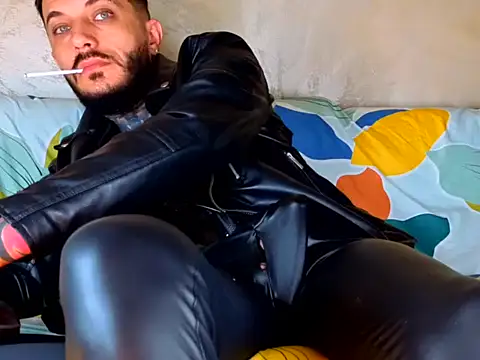 MentoXXL online show from May 2026 04:08:01 AM