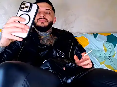 MentoXXL online show from May 2026 06:19:02 AM