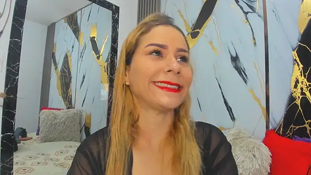 sophiee evanss  online show from December 2024 09:28:02 AM