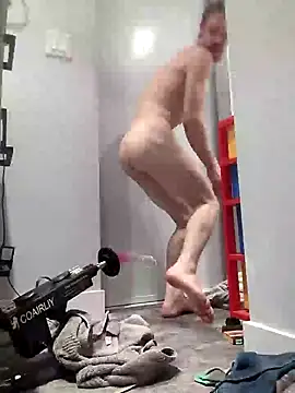 Snapshot of kinkyandmarried chatting on December 2024 12:16:02 PM kinkyandmarried online show from December 2024 12:16:02 PM