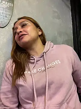 Keittly  online show from December 2024 01:53:02 AM