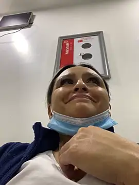 Keittly  online show from December 2025 02:53:01 AM