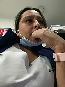 Keittly  online show from December 2025 03:34:01 AM