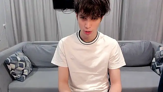 Snapshot of Im_Shine_Guy chatting on December 2024 07:38:02 PM Im Shine Guy online show from December 2024 07:38:02 PM