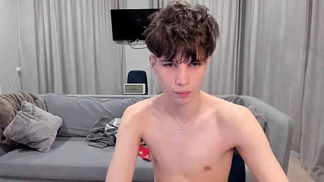 Snapshot of Im_Shine_Guy chatting on December 2024 10:43:02 PM Im Shine Guy online show from December 2024 10:43:02 PM