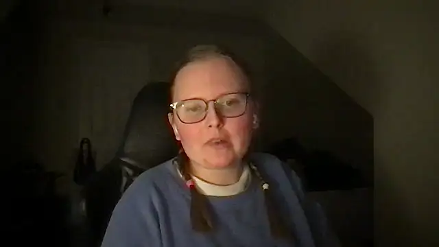 lexie lilacs online show from February 2025 04:31:01 AM