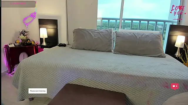 AndreaVelasco online show from April 2026 04:09:01 PM