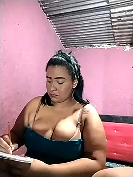 Snapshot of Milena1024 chatting on April 2026 10:34:02 PM Milena1024 online show from April 2026 10:34:02 PM