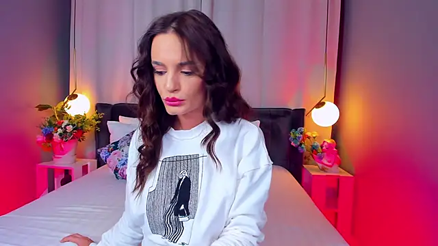 Snapshot of CarlaWhite chatting on November 2025 04:45:01 AM CarlaWhite online show from November 2025 04:45:01 AM