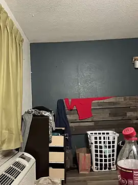 Snapshot of HotMessStilltheBest chatting on January 2025 01:56:02 AM HotMessStilltheBest online show from January 2025 01:56:02 AM