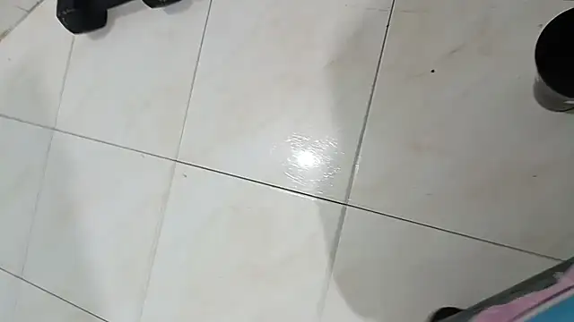 luxandracon23 online show from February 2025 12:49:01 AM