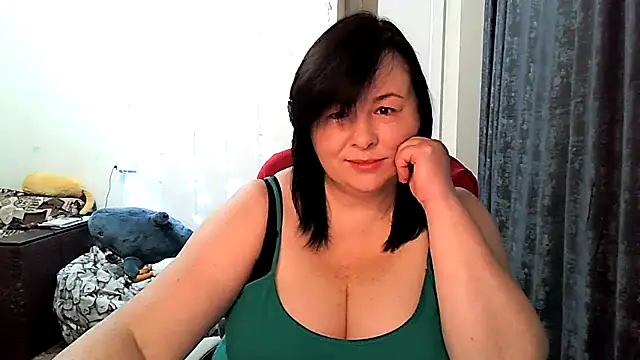 EmiliaLooo online show from January 2026 03:34:01 AM