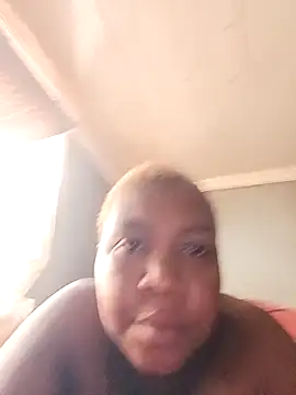 Snapshot of teebitch93 chatting on November 2025 12:27:02 PM teebitch93 online show from November 2025 12:27:02 PM