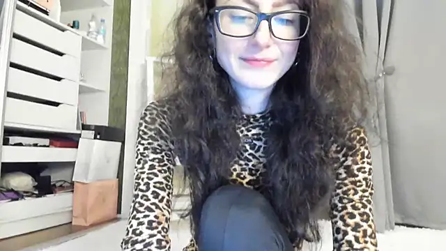 Baby Jewel online show from November 2025 11:31:02 AM