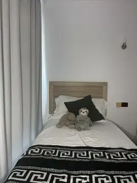 BabyGee online show from February 2025 06:04:02 PM