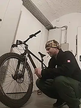 Snapshot of Gilgamesch1704 chatting on February 2025 04:50:02 PM Gilgamesch1704 online show from February 2025 04:50:02 PM