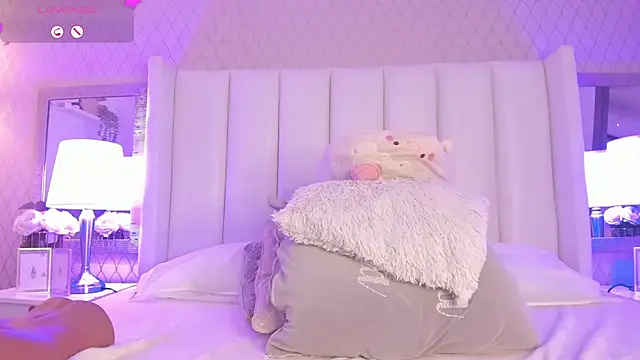 SophiaSmiiths  online show from February 2025 02:10:02 AM