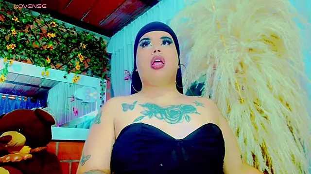 Snapshot of nauthyvalentina chatting on March 2026 06:05:02 PM nauthyvalentina online show from March 2026 06:05:02 PM