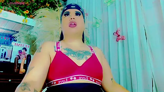 Snapshot of nauthyvalentina chatting on April 2026 02:47:02 PM nauthyvalentina online show from April 2026 02:47:02 PM