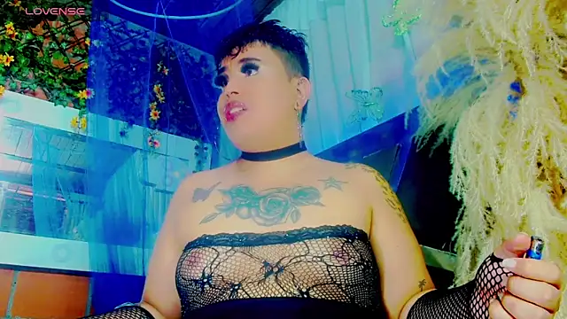 Snapshot of nauthyvalentina chatting on April 2026 07:22:01 PM nauthyvalentina online show from April 2026 07:22:01 PM