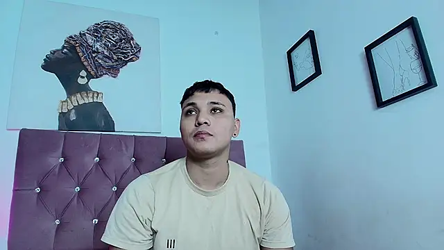 couple lovelyds online show from October 2025 08:58:01 PM