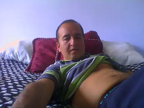 yazforeSolo online show from November 2025 04:11:02 PM