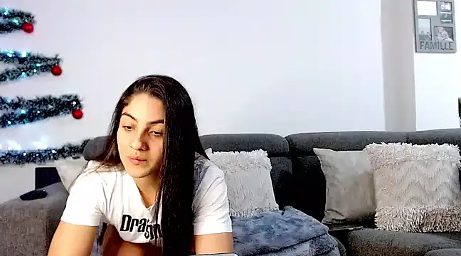 Snapshot of sweet_sara2 chatting on December 2024 11:20:01 PM sweet sara2 online show from December 2024 11:20:01 PM