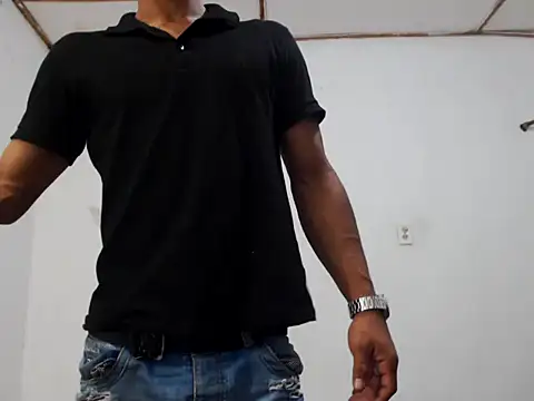 Snapshot of fernandez_latinblackk chatting on January 2025 09:55:02 PM fernandez latinblackk online show from January 2025 09:55:02 PM