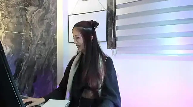 catt evans1 online show from December 2024 11:47:01 PM