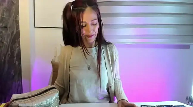 catt evans1 online show from December 2024 11:12:02 PM