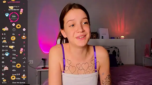 Snapshot of Sweet_Evva chatting on November 2025 05:34:01 PM Sweet Evva online show from November 2025 05:34:01 PM