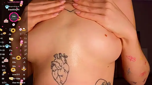 Snapshot of Sweet_Evva chatting on November 2025 07:24:01 PM Sweet Evva online show from November 2025 07:24:01 PM