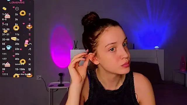 Snapshot of Sweet_Evva chatting on November 2025 05:01:01 PM Sweet Evva online show from November 2025 05:01:01 PM