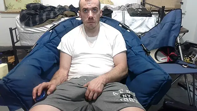 ScubaStevex online show from February 2025 01:17:02 PM