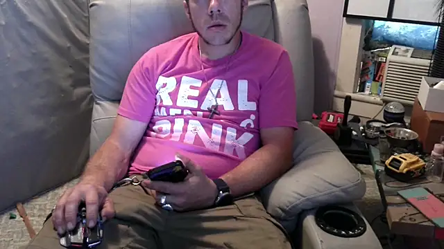 ScubaStevex online show from October 2025 02:36:02 PM