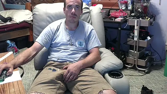 ScubaStevex online show from October 2025 09:15:01 PM