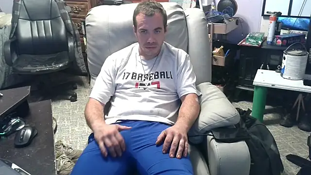 ScubaStevex online show from October 2025 06:57:02 PM