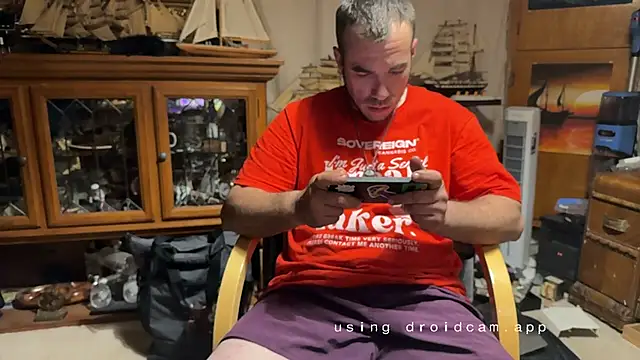 ScubaStevex online show from May 2026 05:14:02 AM