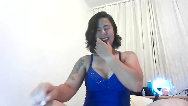 Snapshot of LauraBernardes22 chatting on March 2025 03:28:02 AM LauraBernardes22 online show from March 2025 03:28:02 AM