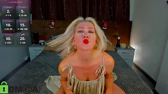 Luna  Lewis online show from December 2025 08:43:01 AM