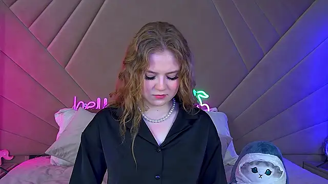 Snapshot of SelinSwarovski chatting on January 2025 05:28:02 PM SelinSwarovski online show from January 2025 05:28:02 PM