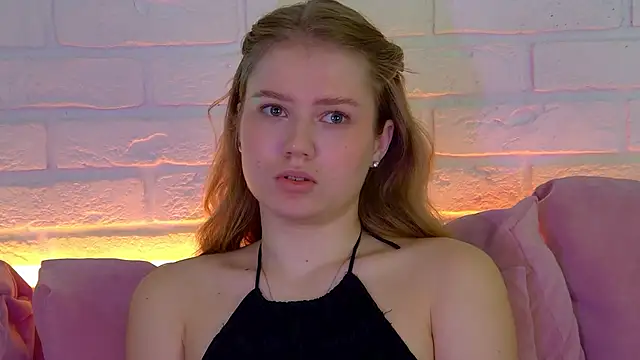 SelinSwarovski online show from November 2025 09:09:02 PM