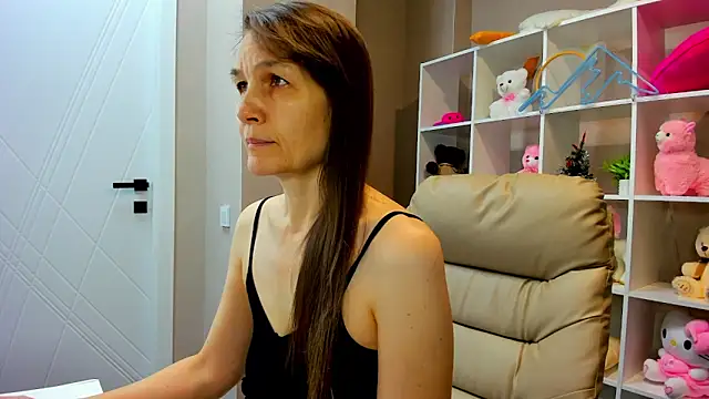 Lillian White online show from January 2025 01:13:02 AM