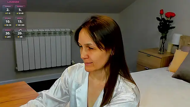 Lillian White online show from February 2025 08:11:01 AM