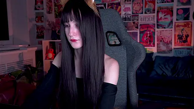 Snapshot of LuxRayi chatting on February 2025 03:07:01 PM LuxRayi online show from February 2025 03:07:01 PM