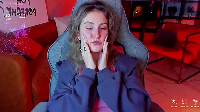 Snapshot of LuxRayi chatting on October 2025 08:53:02 PM LuxRayi online show from October 2025 08:53:02 PM