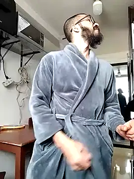 Snapshot of hairyserious chatting on March 2025 04:29:02 PM hairyserious online show from March 2025 04:29:02 PM