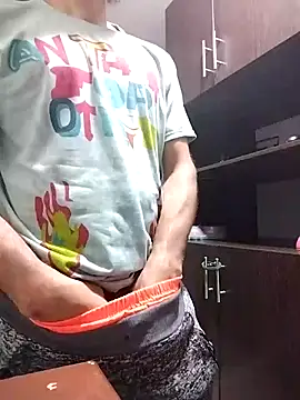 Snapshot of hairyserious chatting on March 2025 03:52:01 AM hairyserious online show from March 2025 03:52:01 AM