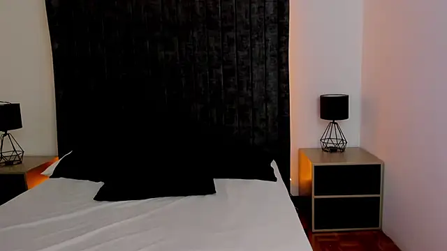 NataGarcia online show from October 2025 09:38:01 PM