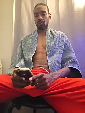 Snapshot of ElJudah7 chatting on November 2025 01:10:02 PM ElJudah7 online show from November 2025 01:10:02 PM